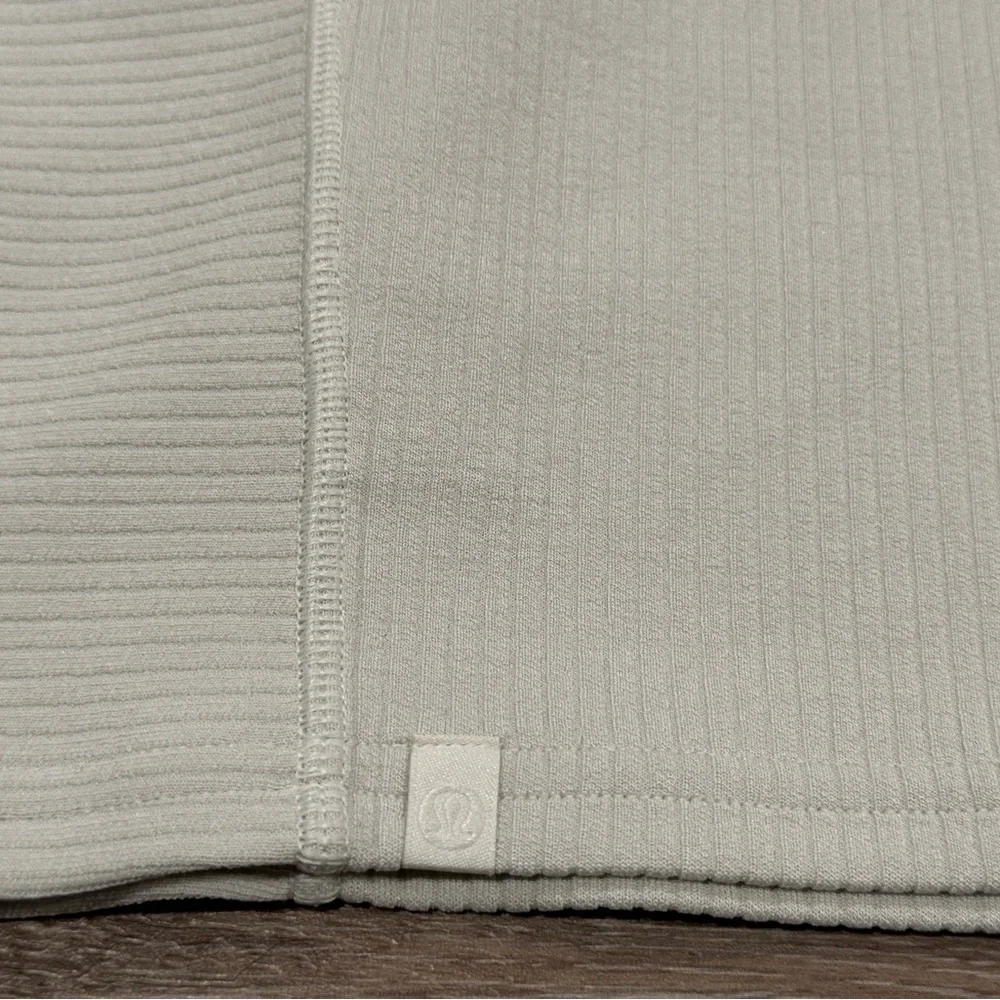 SOLD-Lululemon Ribbed Softstreme Cropped Tank Top - Picture 3 of 4